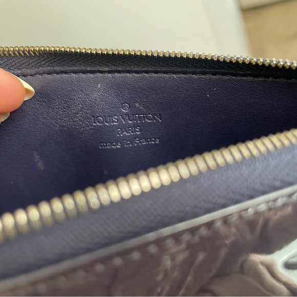 Authentic Louis Vuitton Vernis Muted Purple Patent Shoulder Bag - Picture 7 of 9